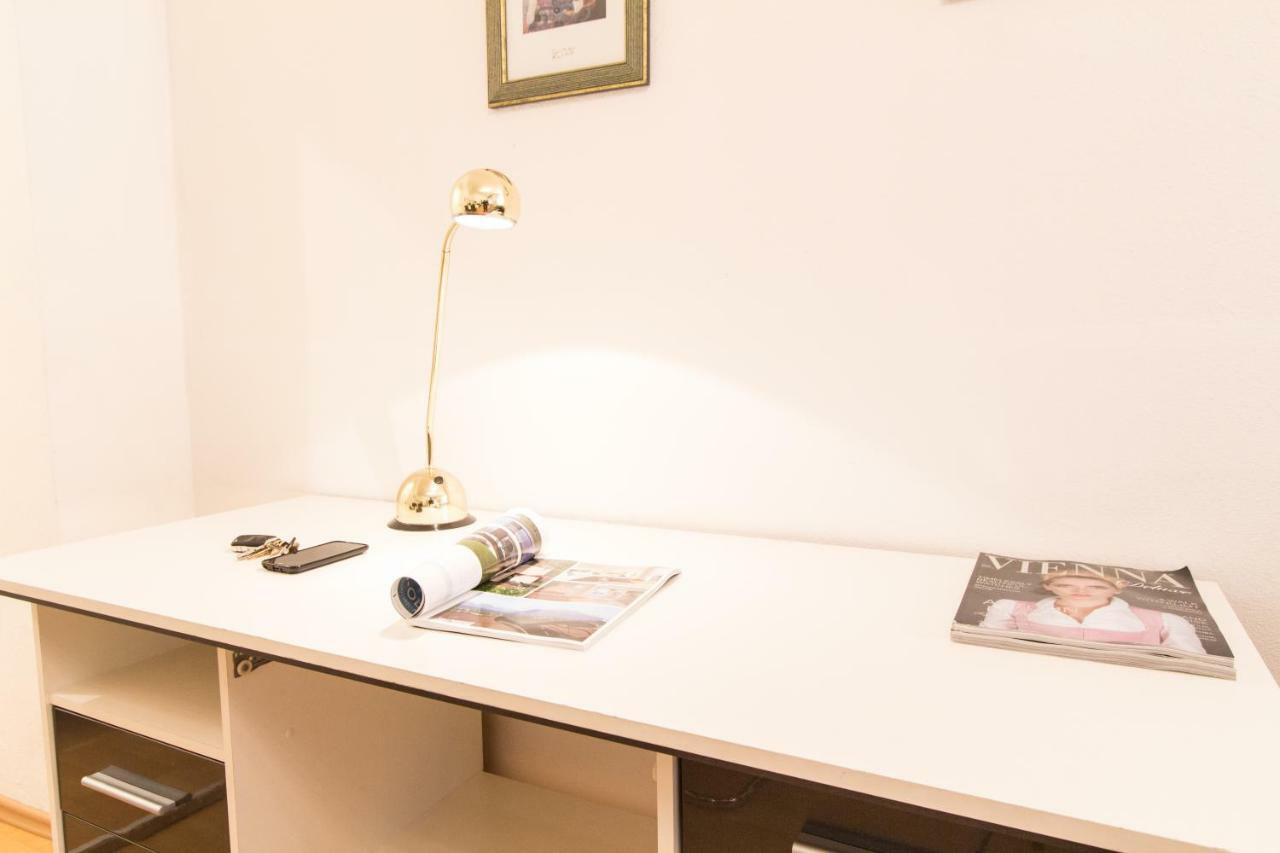 Apartment Meidling Wien Eksteriør bilde